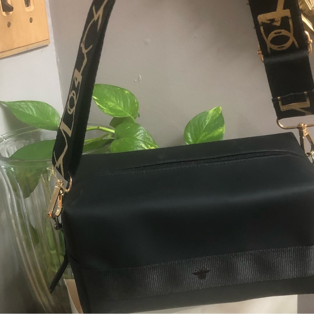 - Dior Pouch Dopp Kit Shaving Kit Black Travel Organizer Case Makeup Bag N… - Picture 8 of 14